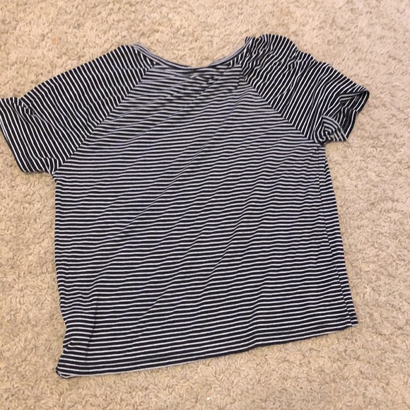 Black and white striped shirt - Picture 2 of 2